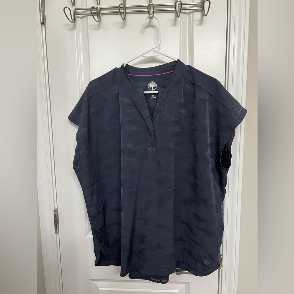 Healing Hands Gray Camo Top, XL